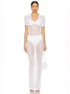 Superdown - Cosette Maxi Dress in White